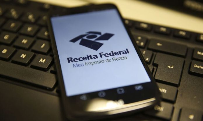 A Receita Federal disponibilizou nesta segunda-feira (24) as consultas a um lote residual de restituições do Imposto de Renda de Pessoa Física 2021, referente ao ano-base 2020, e também relativa a anos anteriores