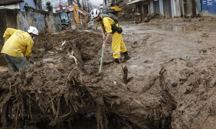 Petrópolis: número de mortos chega a 182 e ainda há 89 desaparecidos (Foto: Fernando Frazão/Agência Brasil)