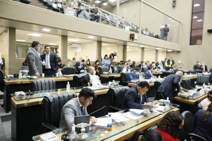 Diversos projetos voltados ao público feminino e aprovados pelo plenário da Assembleia Legislativa do Amazonas (Aleam), como a Lei da Dignidade Menstrual e campanha de esclarecimento sobre a Lei Marinha da Penha, ainda não foram executados