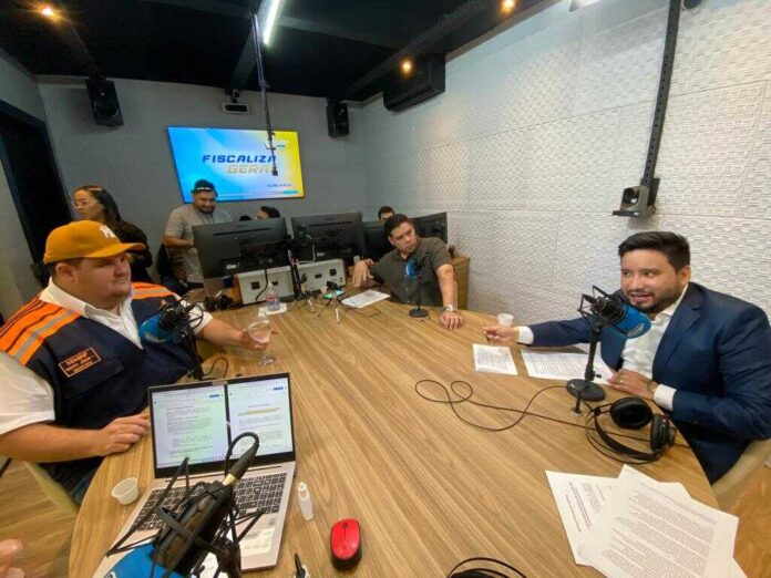 Durante entrevista à rádio e TV Onda Digital nesta segunda-feira (11), o titular da Secretaria Municipal de Infraestrutura (Seminf), Renato Juniot, afirmou que o prefeito David Almeida (Avante) vai indicar, ainda esta semana, o candidato a vice-governador na chapa de Wilson Lima (UB) para as eleições deste ano