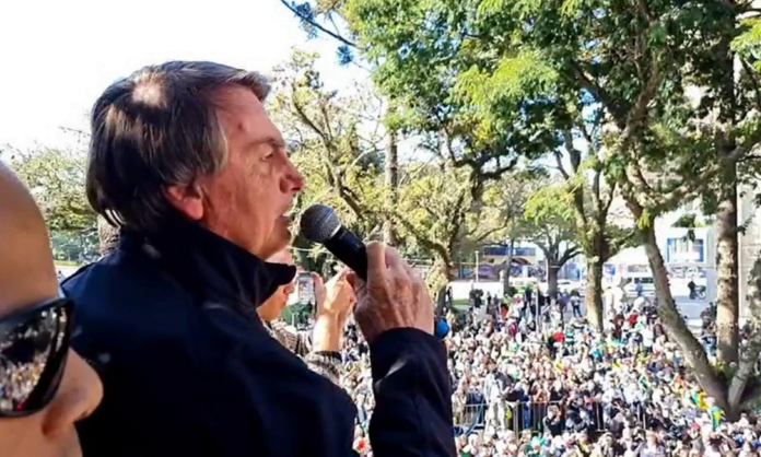 Em evento evengélico, Bolsonaro volta a dizer que 