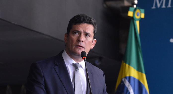 PT move ação contra Moro por prejuízos causados ao país