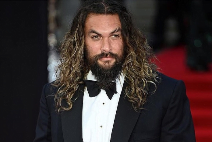 Jason Momoa, ator que faz Aquaman no cinema, faz postagem em apoio a Lula