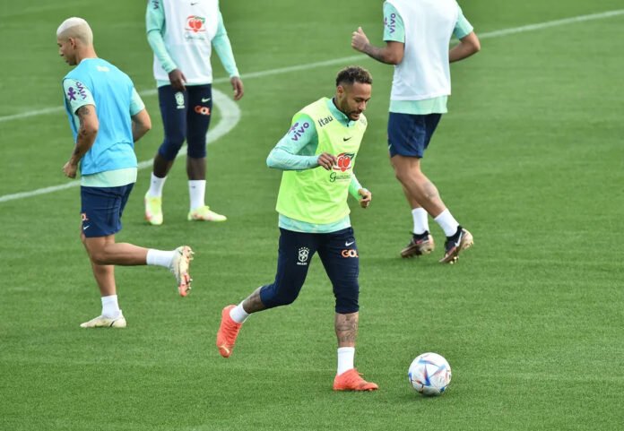 2º dia de treino do Brasil tem Neymar em campo