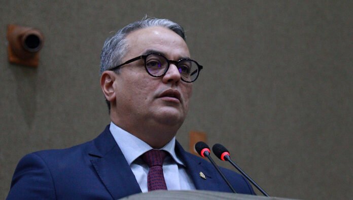 Vereador Lissandro Breval promete ataque à Prefeitura