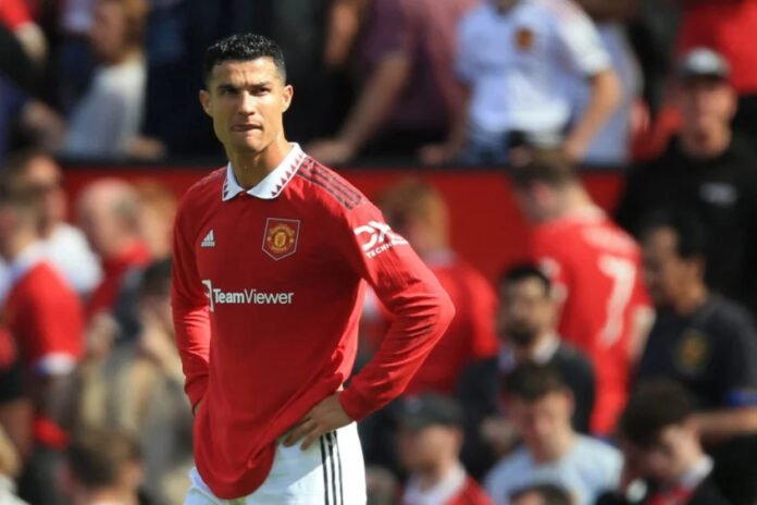 Manchester anuncia fim de contrato com Cristiano Ronaldo