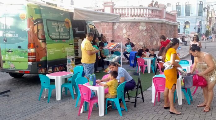 Projeto Biblioteca Volante retorna ao Largo de São Sebastião neste domingo, 5