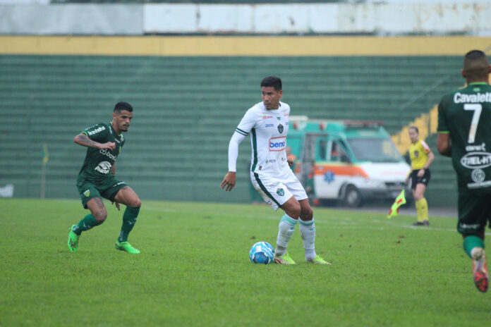 Manaus perde para o Ypiranga-RS