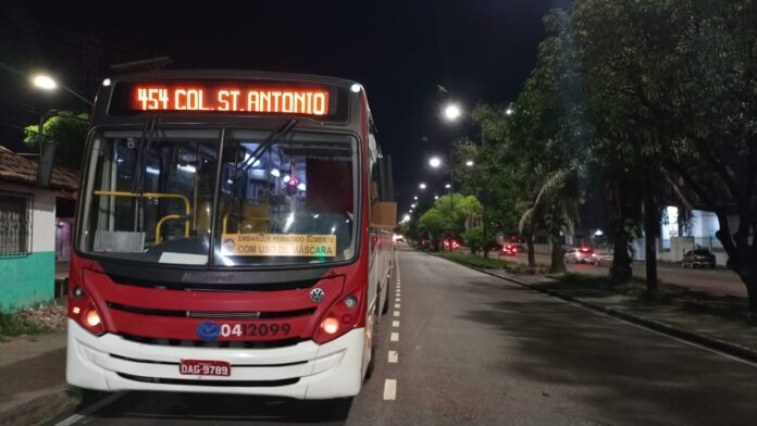 EXCLUSIVO: População denuncia assaltos na linha de ônibus 454