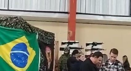 VÍDEO: Colégio de SC exibe réplicas de armas em quermesse