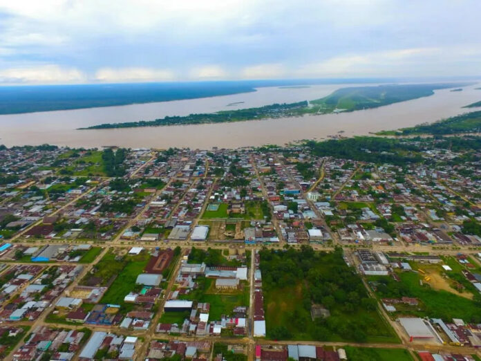 Balsas brasileiras que saíram do AM são sequestradas por indígenas no Peru