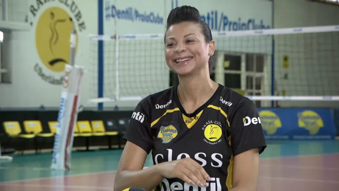 Morre a jogadora Walewska, da seleção brasileira de vôlei, aos 43 anos