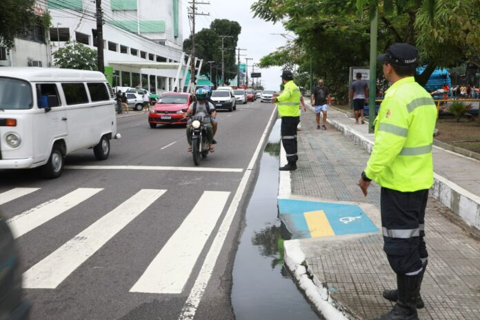 Manaus terá reforço em linhas de ônibus para feriado de Finados