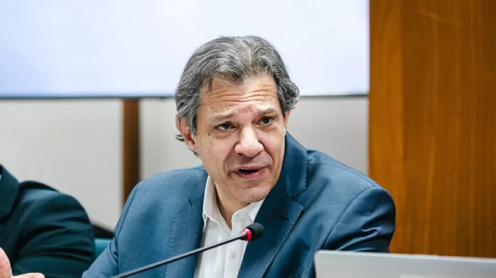 Haddad anuncia grupo de trabalho do governo para tratar de isenção a pastores