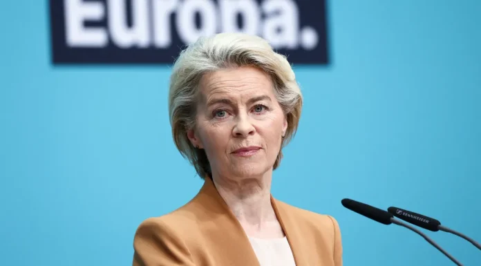 Presidente da Comissão Europeia, Ursula von der Leyen, durante reunião de seu partido, o CDU, em Berlim